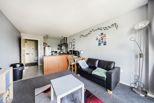 Flat 137,, City Point, Salford photo 4