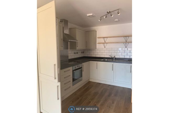 Flat, Beacon Tower Fishponds Road, Bristol photo 5