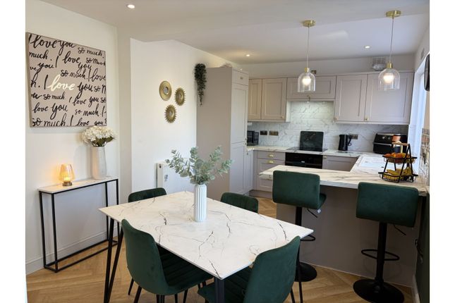 23, Byron Street, Barwell photo 5