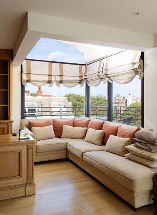 Flat for sale in Beverly House, Park Road, London