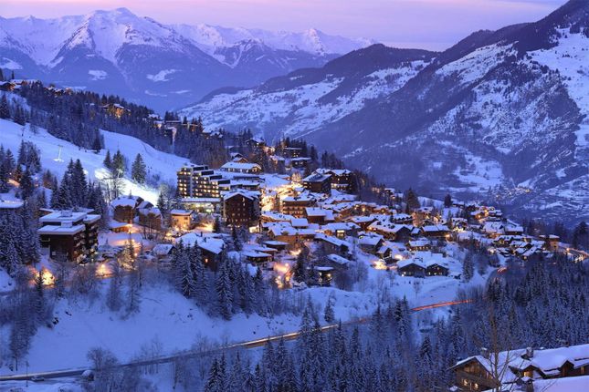 Thumbnail Apartment for sale in Courchevel, 73120 Courchevel, France