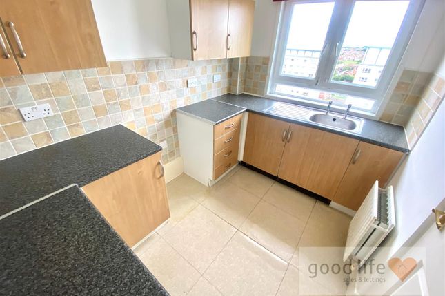 92, Altrincham Tower, Sunderland photo 3