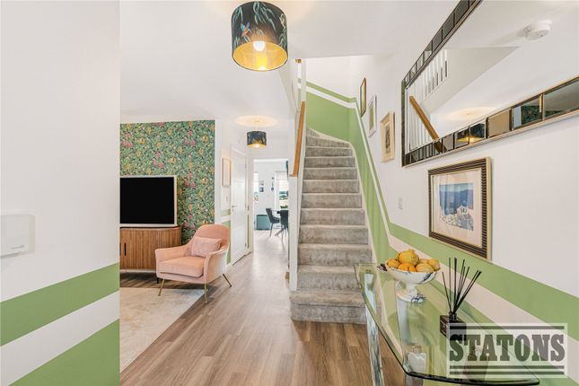7, Sika Gardens, Enfield photo 3