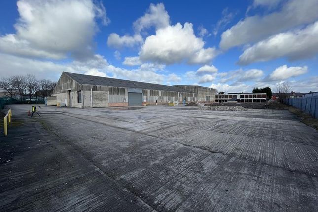 Thumbnail Industrial to let in Unit 1 Roundwood Industrial Estate, Ossett M1, West Yorkshire