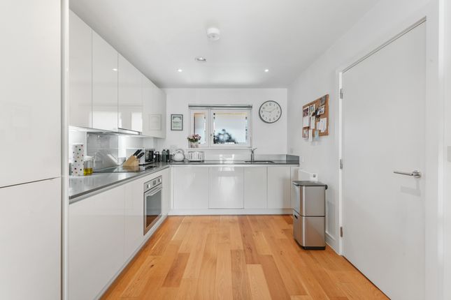 Flat for sale in Fairbourne Road, London