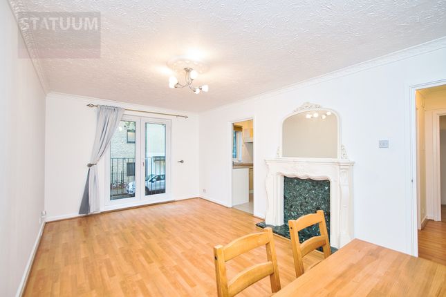 Thumbnail Flat to rent in Globe Road, Bethnal Green, City, East London