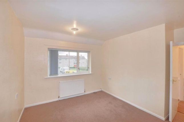 12, Aberfield Close, Leeds photo 5