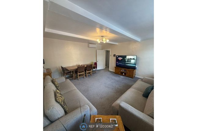 Flat A, Regent House  Lower High Street, Stourbridge photo 5