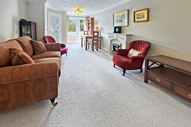 Blenheim Lodge, Chesham Road, Amersham photo 3