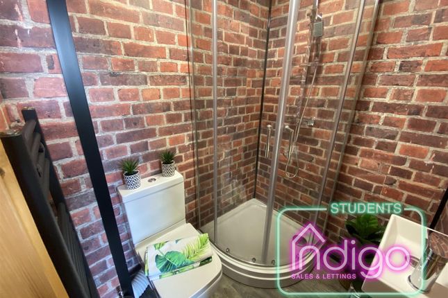 Room 2, 4-6, Hanover Street, Newcastle photo 2