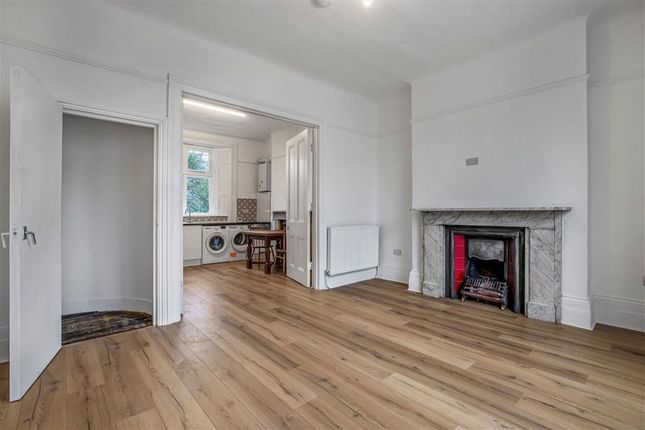 7B, Parkfield Road, London photo 2