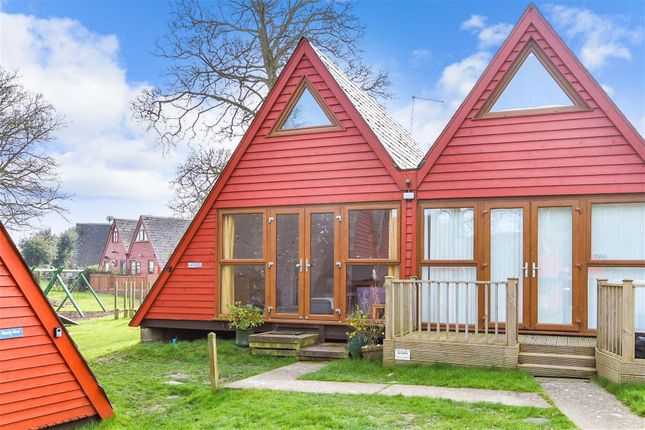 3-bed detached on Kingsdown Park, Upper Street, Deal, £110,000