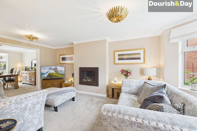 5 Frogmore Close, Market Drayton photo 3