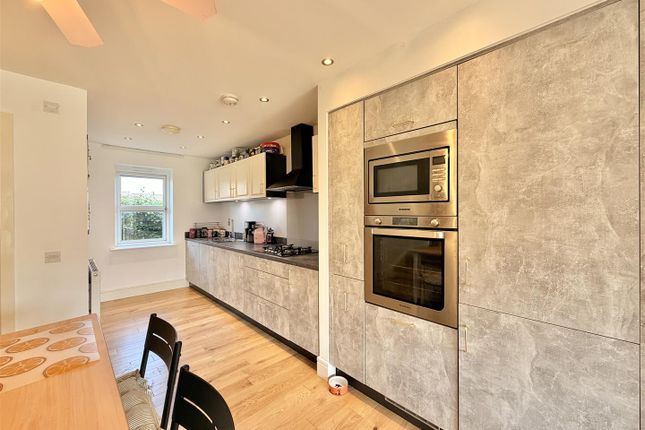 12, Castlehill Crescent, Hamilton photo 3