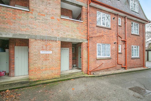 Flat for sale in Valley Road, Ipswich