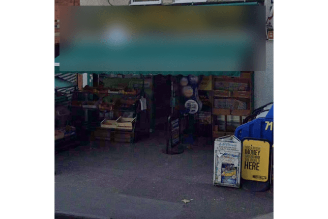 Retail premises to let in Powney Road, Maidenhead