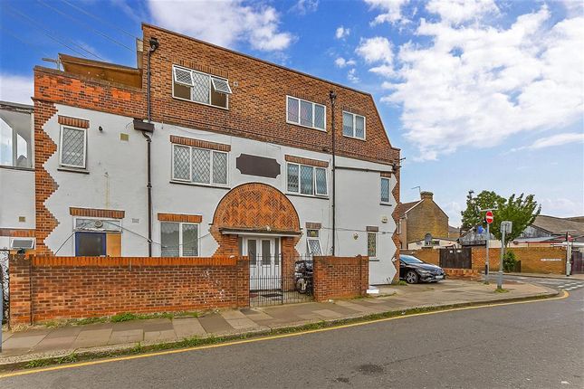 Thumbnail Flat for sale in St. Mary's Road, Ilford, Essex