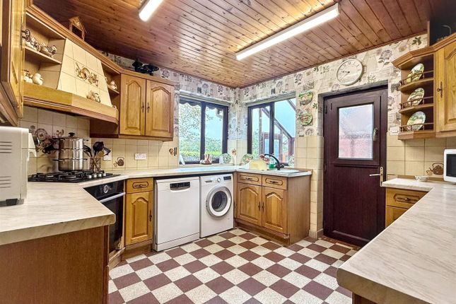 93, Folly Lane, Cheddleton Leek photo 4