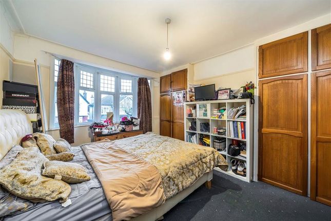 11, Newquay Road, London photo 3