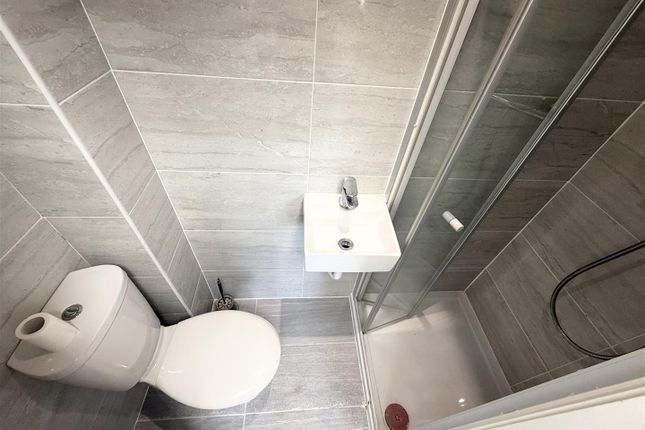 Flat 4, 280, Craven Park Road, Hackney photo 3