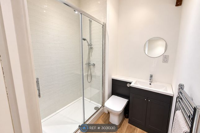 Flat, Boroughgate, Otley photo 4