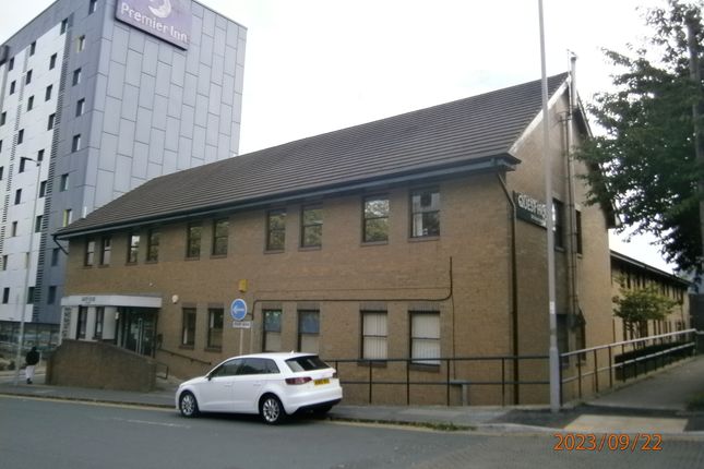 Office to let in Quest House, 38 Vicar Lane, Bradford