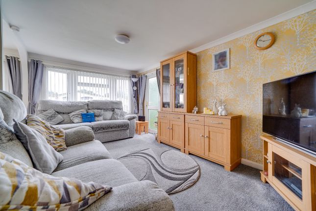 Mobile/park home for sale in Willow Way, St. Ives, Cambridgeshire