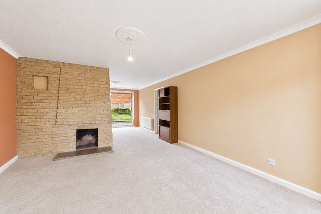 11, Rushden Drive, Reading photo 3