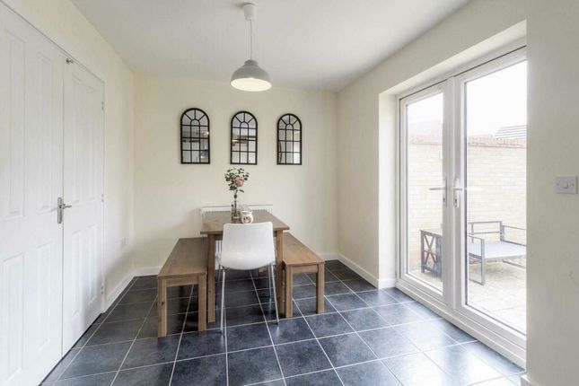 10, Woolpack Grange, Milton Keynes photo 4