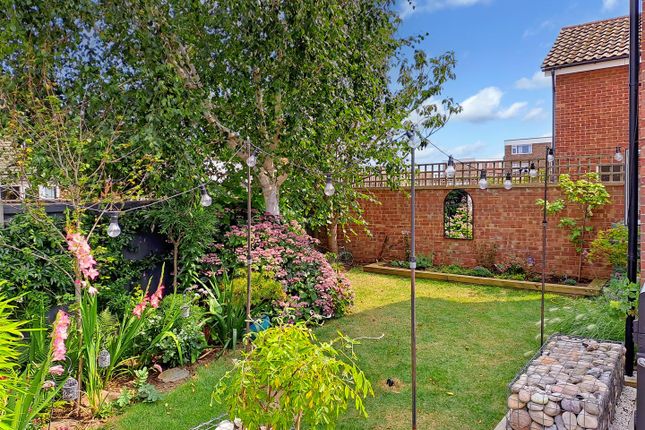 8, Chanctonbury Road, Rustington photo 4