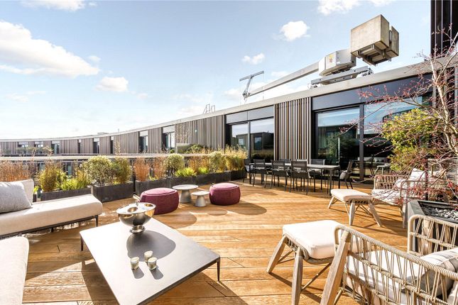 Flat for sale in Wood Crescent, Television Centre, White City, London