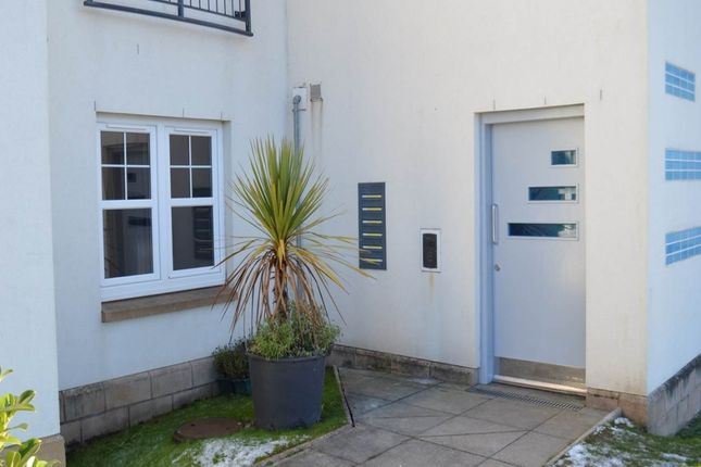 1 Bed Flat To Rent In Belfast Quay Irvine Ka12 Zoopla