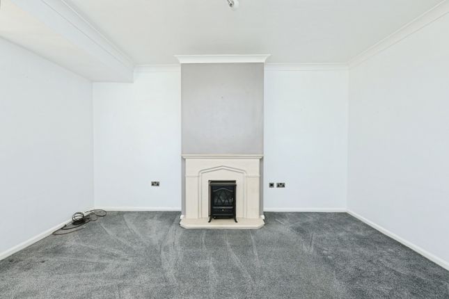 53, Wroot Road, DONCASTER photo 2