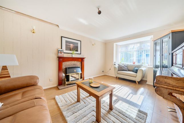 48, Dickens Drive, Melton Mowbray photo 3