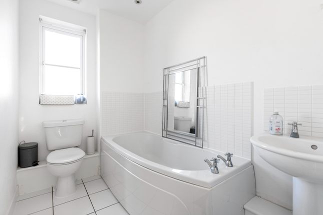 Flat for sale in Woods Court, Propelair Way, Colchester