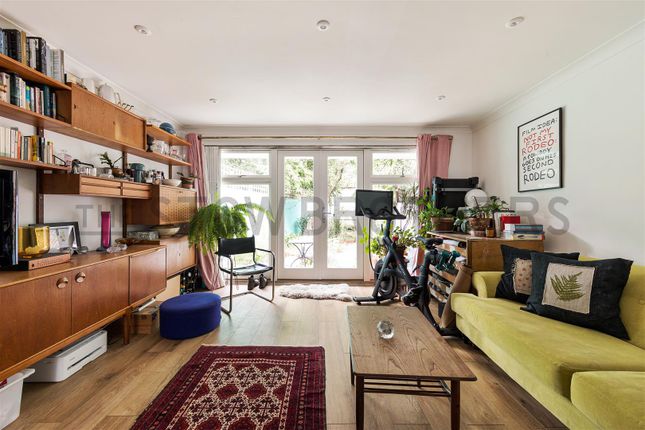 1, Chester Crescent, London photo 4