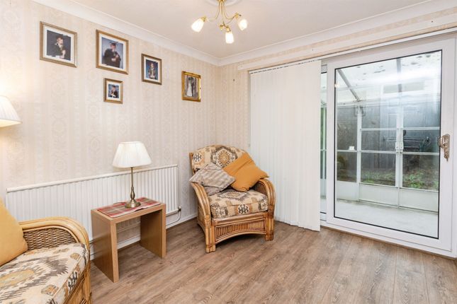 11, Darnford Close, Stafford photo 4
