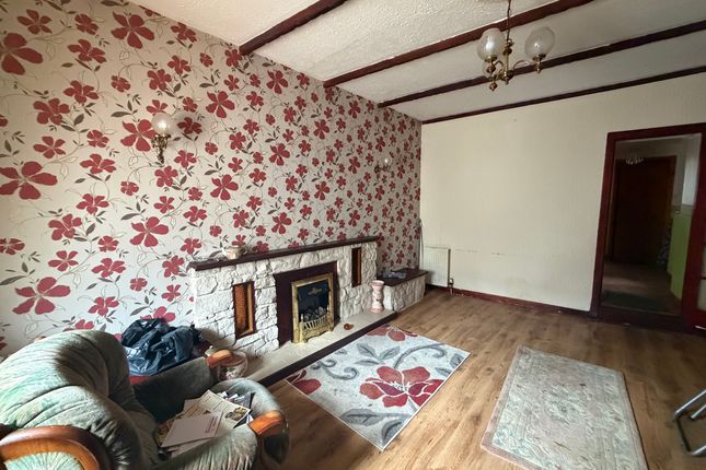 39 Wellgatehead, Lanark photo 2