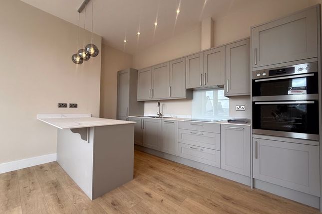 Flat 8 Salisbury House, The Steyne, Bognor Regis photo 2