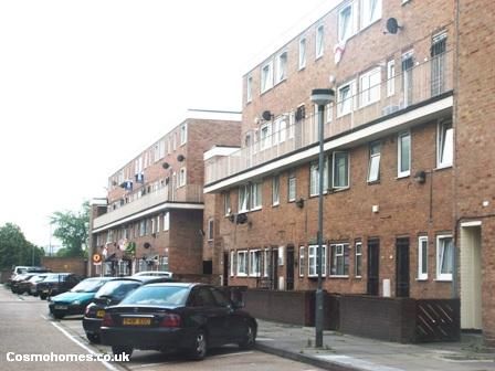 Thumbnail Maisonette to rent in Portia Way, Mile End