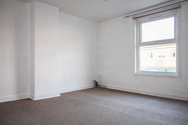 Flat to rent in Melton Road, Syston