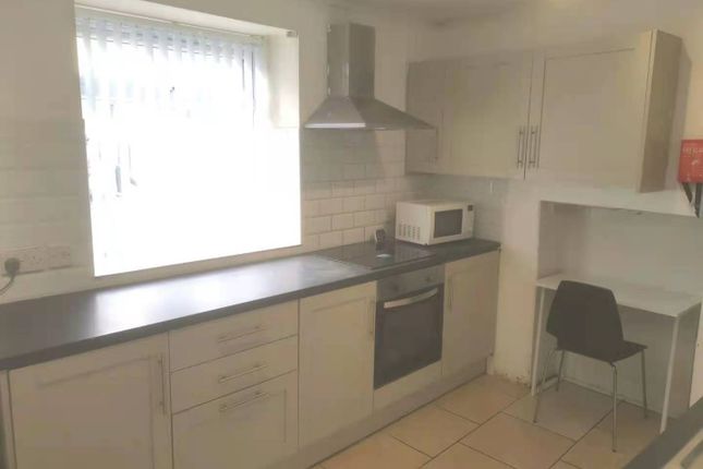 Terraced house to rent in Spring Terrace, Swansea