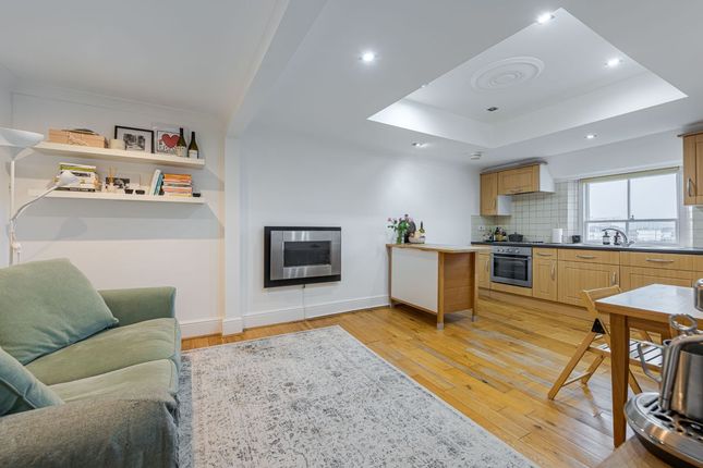 55, St George's Drive, London photo 2