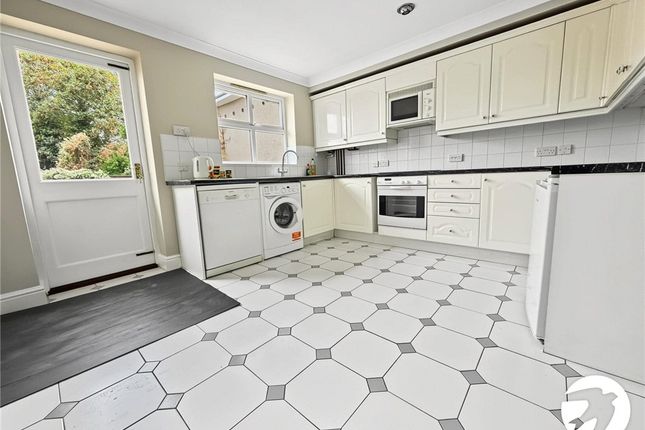 Station Road, Kent photo 2