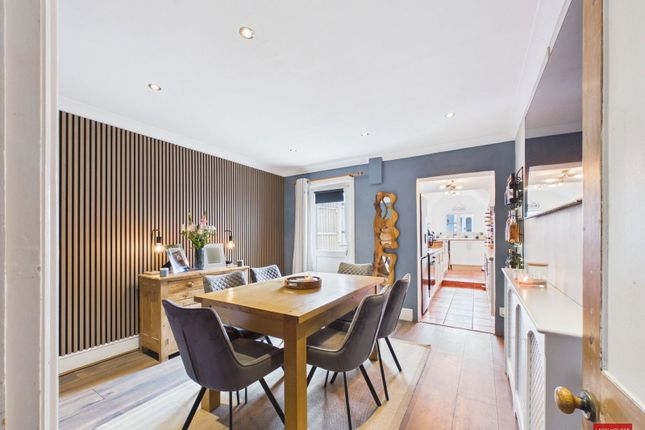 Chez Moi, Bath Road, Stonehouse photo 3