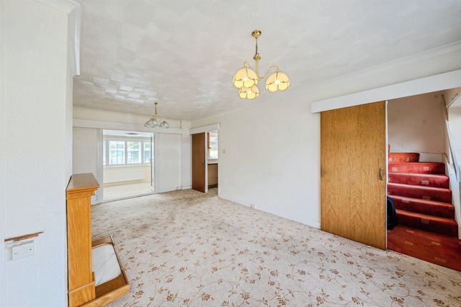 7, Tennyson Road, CALDICOT photo 4