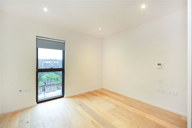 Flat for sale in Arthouse, York Way