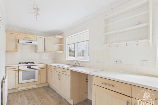 5 Forest Lea, Coopers Road, Coleford photo 3