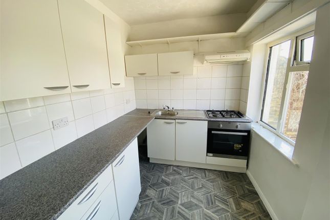 48a, Gaisby Lane, Shipley photo 3