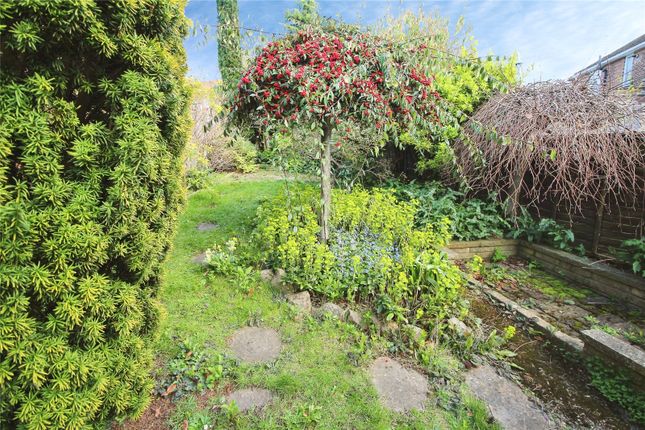40, Langley Avenue, Hertfordshire photo 4